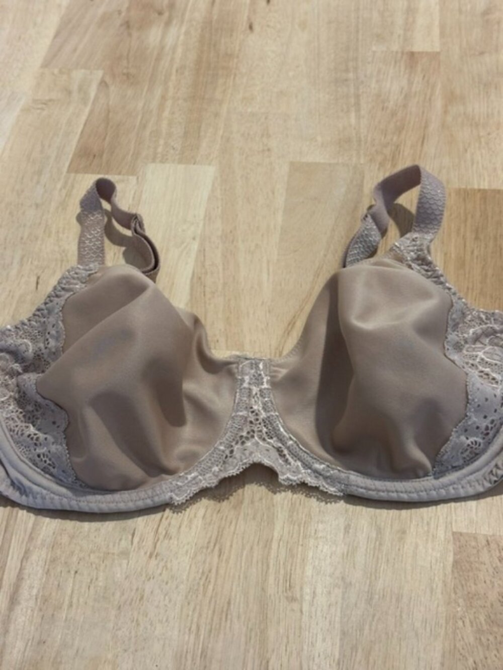 Simone Perele | French Underwire Bra Lace Detailing Taupe 36DD